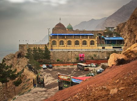 makam syahrbanu di Iran