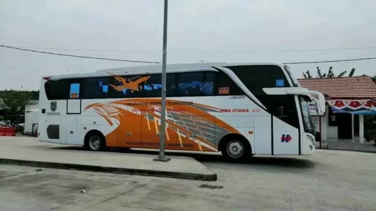 Bus-HIBA-Utama-Cijago-Bandara-Soekarno-Hatta